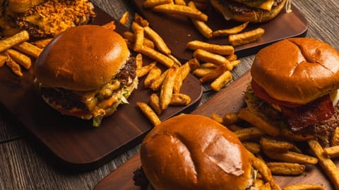Mountain Burger Mississauga — Halal Burgers restaurant in Mississauga