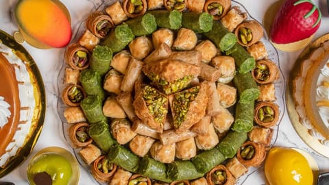 Crown Pastries — Halal Bakery restaurant in Mississauga
