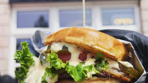 Smash Burger & Steak, Halal Burgers restaurant in Mississauga