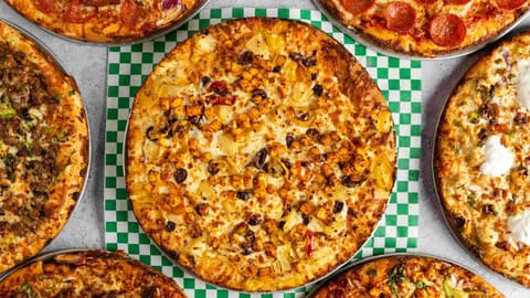 Pizza Karachi Vaughan — Halal Pizza restaurant in Vaughan