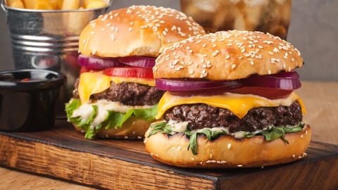 6ix Burgers — Halal Burgers restaurant in Markham
