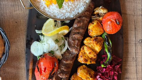 Roses Kebab Land — Halal Kebab restaurant in Richmond Hill