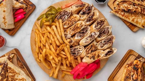 Zein Shawarma, Halal Shawarma restaurant in Scarborough