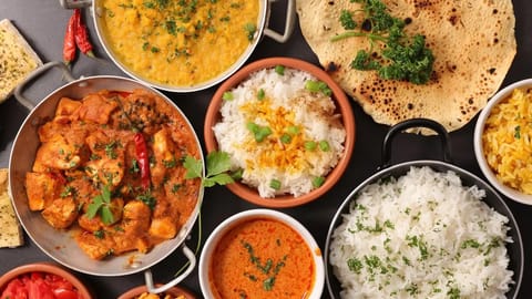 Paranthe Wali Gali Advance Boulevard Brampton, Halal Indian restaurant in Brampton