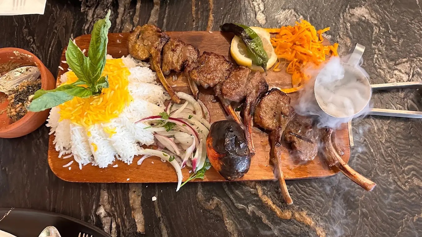 Chef Reza Richmond Hill, Halal Middle Eastern restaurant in Richmond Hill