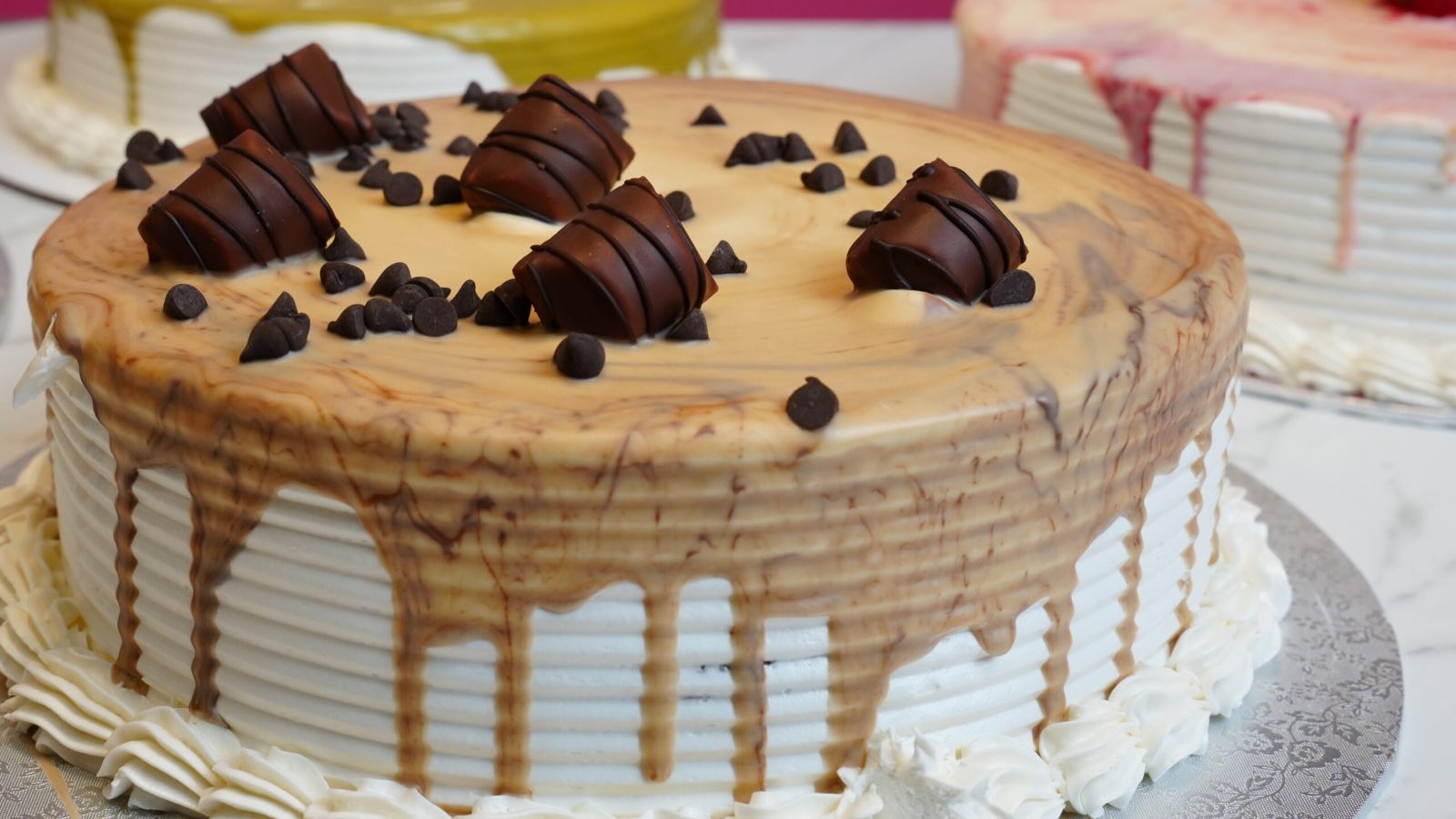 Nora Cakes & Sweets, Halal Bakery restaurant in Mississauga
